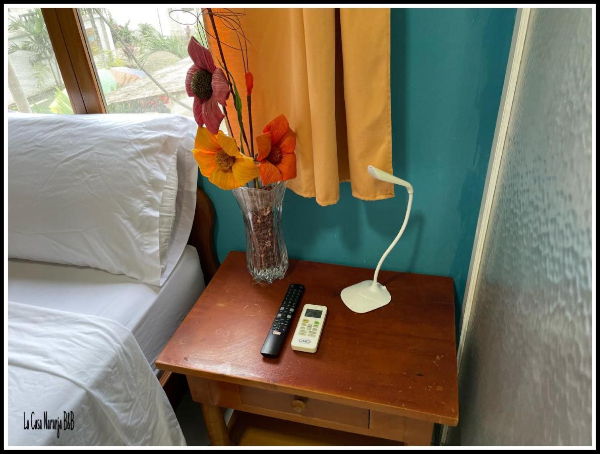 La Casa Naranja Bed And Breakfast Olon Exterior photo